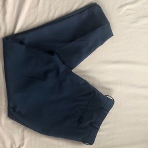 Used Izod navy Dress pants size 38